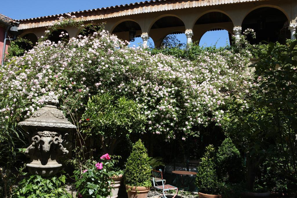 Jardins Secrets Hotel Nimes Exterior photo